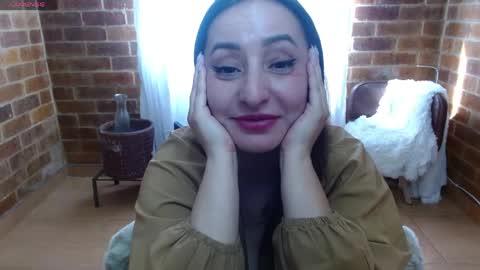 Raquel online show from April 18, 7:58 pm