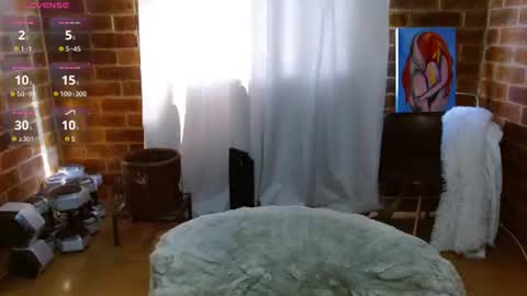 Snapshot of raquel_gh chatting on July 28, 1:54 pm Raquel online show from July 28, 1:54 pm