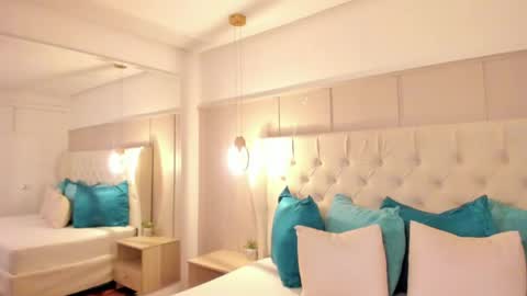 Raquel Moon online show from April 21, 5:28 pm