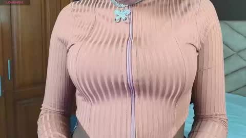 Raquel online show from September 9, 12:15 pm