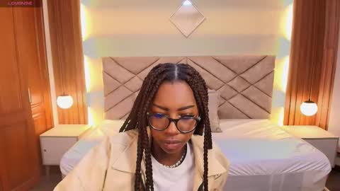 Raquel online show from February 11, 11:48 am