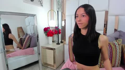Snapshot of raquellefox chatting on April 30, 12:22 pm Raquelle online show from April 30, 12:22 pm