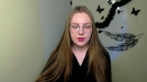 raspberry0101 online show from February 23, 2:14 pm