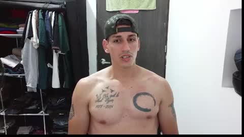 Snapshot of raul240335 chatting on May 12, 2:30 am Raul online show from May 12, 2:30 am