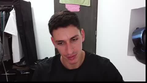 Snapshot of raul240335 chatting on July 12, 4:20 pm Raul online show from July 12, 4:20 pm