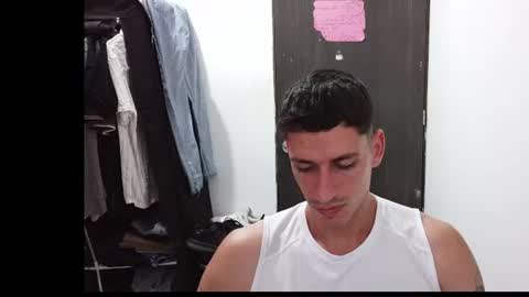 Snapshot of raul240335 chatting on July 18, 4:22 pm Raul online show from July 18, 4:22 pm
