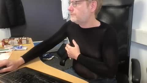 Snapshot of raunchyme chatting on January 8, 2:19 pm Raunchy me online show from January 8, 2:19 pm