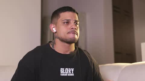 Snapshot of rausch77 chatting on December 22, 7:05 am rausch77 online show from December 22, 7:05 am