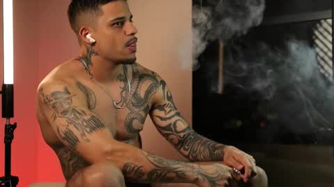 Snapshot of rausch77 chatting on March 9, 9:35 am rausch77 online show from March 9, 9:35 am