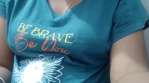 Snapshot of rava_sexy chatting on March 8, 4:33 pm rava_sexy online show from March 8, 4:33 pm