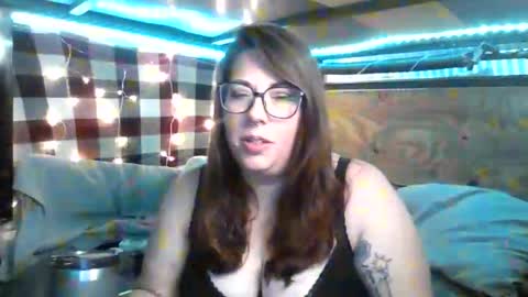 Snapshot of raven_8687 chatting on March 27, 12:38 am Raven online show from March 27, 12:38 am
