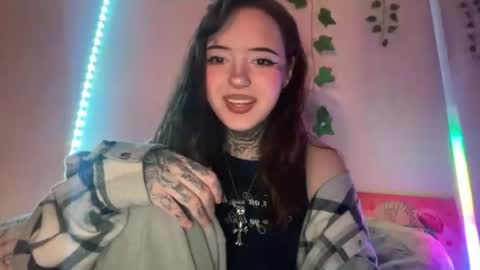 raven_armor online show from June 29, 5:57 pm