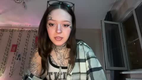 raven_armor online show from July 6, 6:10 pm