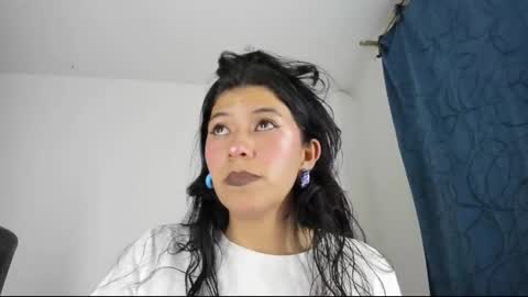 gata online show from January 3, 12:00 am