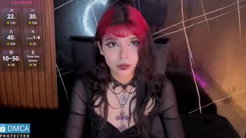 raven_rox_ online show from February 11, 3:00 am