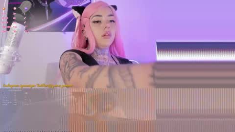 .  online show from November 25, 2:39 pm