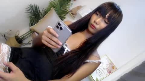 Snapshot of ravenblissx chatting on June 22, 4:37 pm ravenblissx online show from June 22, 4:37 pm