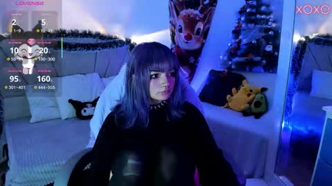 ravencollen online show from December 15, 7:40 pm