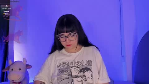 Raven  online show from April 23, 8:24 am