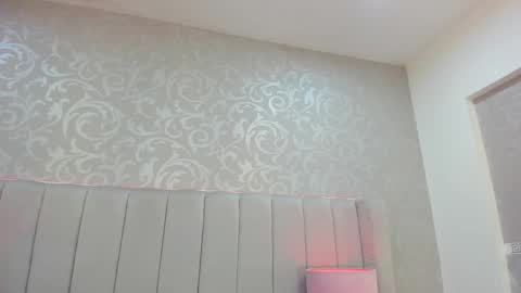 Ravenfox  online show from March 12, 4:18 am