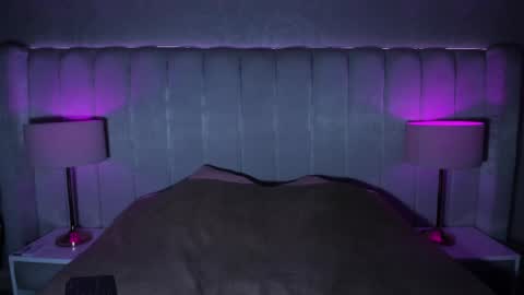 Ravenfox  online show from April 11, 3:55 am