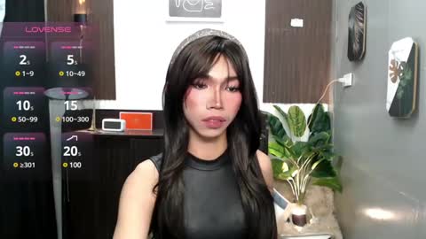 ravennaxx online show from February 27, 6:20 pm