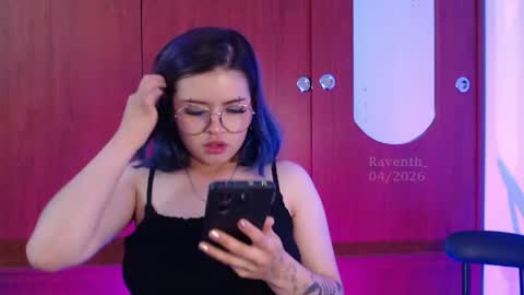 raventh_ online show from April 17, 11:24 am