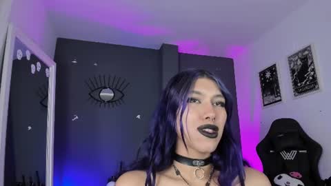 Raven Witch online show from June 10, 8:19 pm