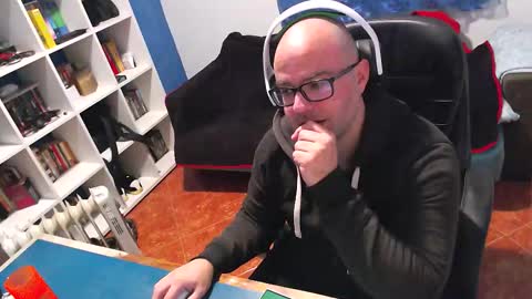 ravingr3d3 online show from December 17, 10:16 pm