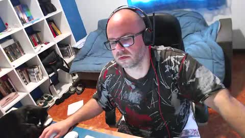Snapshot of ravingr3d3 chatting on April 29, 9:46 am ravingr3d3 online show from April 29, 9:46 am