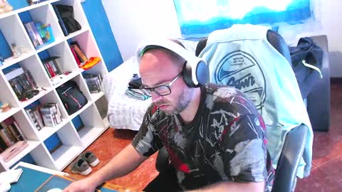 Snapshot of ravingr3d3 chatting on May 11, 2:45 pm ravingr3d3 online show from May 11, 2:45 pm