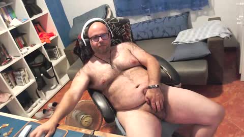 Snapshot of ravingr3d3 chatting on May 25, 11:33 pm ravingr3d3 online show from May 25, 11:33 pm