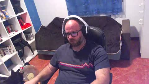 Snapshot of ravingr3d3 chatting on June 9, 9:59 pm ravingr3d3 online show from June 9, 9:59 pm