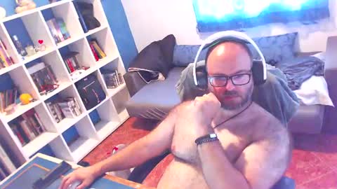 Snapshot of ravingr3d3 chatting on July 6, 1:19 pm ravingr3d3 online show from July 6, 1:19 pm