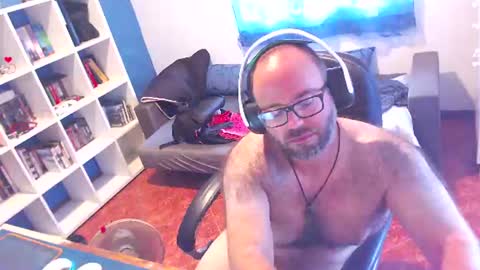 Snapshot of ravingr3d3 chatting on July 6, 3:03 pm ravingr3d3 online show from July 6, 3:03 pm