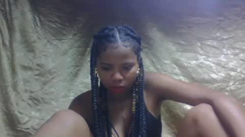 ravomamy online show from November 20, 3:56 pm