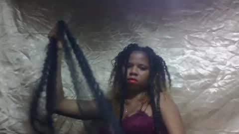 ravomamy online show from November 22, 6:40 pm