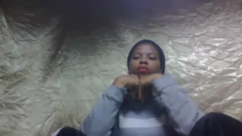 ravomamy online show from November 23, 6:57 am