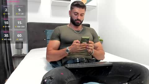 Snapshot of rawadam chatting on May 27, 10:12 am Adam online show from May 27, 10:12 am