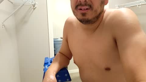 Snapshot of rawco12n chatting on December 6, 8:07 pm Nick online show from December 6, 8:07 pm