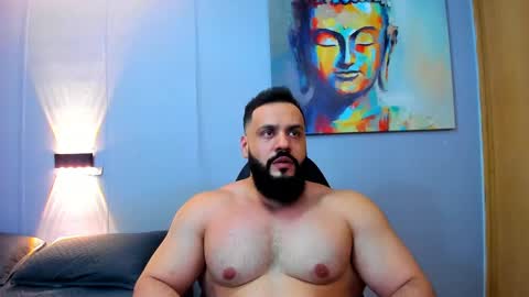 Snapshot of rawmathews chatting on December 21, 1:47 am rawmathews online show from December 21, 1:47 am