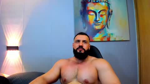 Snapshot of rawmathews chatting on January 19, 10:49 pm rawmathews online show from January 19, 10:49 pm