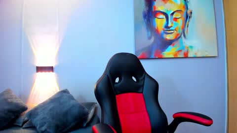 Snapshot of rawmathews chatting on February 18, 1:54 am rawmathews online show from February 18, 1:54 am