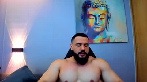 Snapshot of rawmathews chatting on February 20, 1:57 am rawmathews online show from February 20, 1:57 am