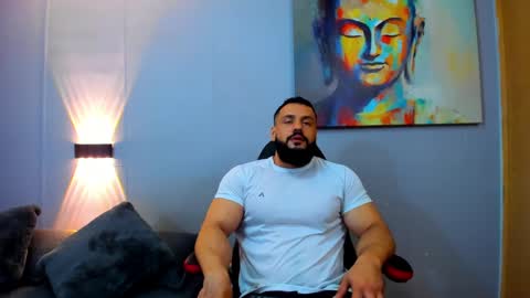 Snapshot of rawmathews chatting on February 20, 8:06 am rawmathews online show from February 20, 8:06 am