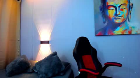 Snapshot of rawmathews chatting on February 23, 5:45 am rawmathews online show from February 23, 5:45 am