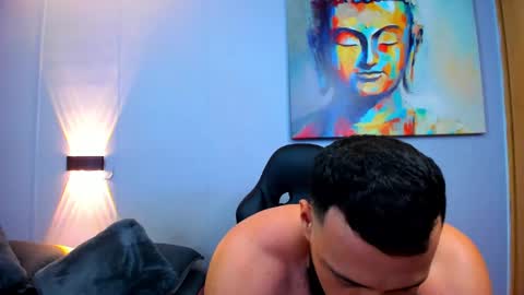 Snapshot of rawmathews chatting on March 1, 1:32 am rawmathews online show from March 1, 1:32 am