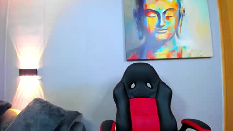 Snapshot of rawmathews chatting on March 8, 9:50 am rawmathews online show from March 8, 9:50 am