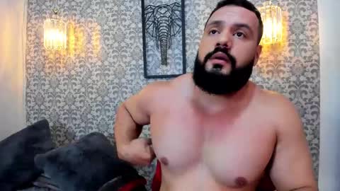 Snapshot of rawmathews chatting on October 17, 10:23 pm rawmathews online show from October 17, 10:23 pm