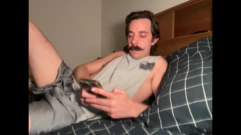 Snapshot of rawslutmaker chatting on March 22, 1:42 am rawslutmaker online show from March 22, 1:42 am